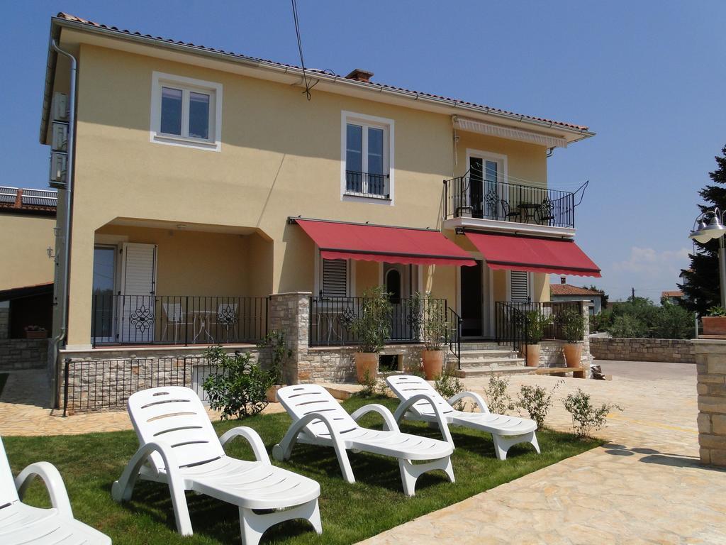 אומאג Apartments Villa Ela חדר תמונה