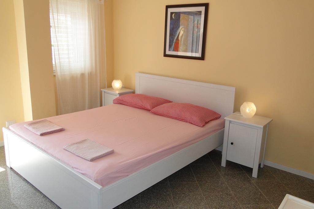 אומאג Apartments Villa Ela מראה חיצוני תמונה