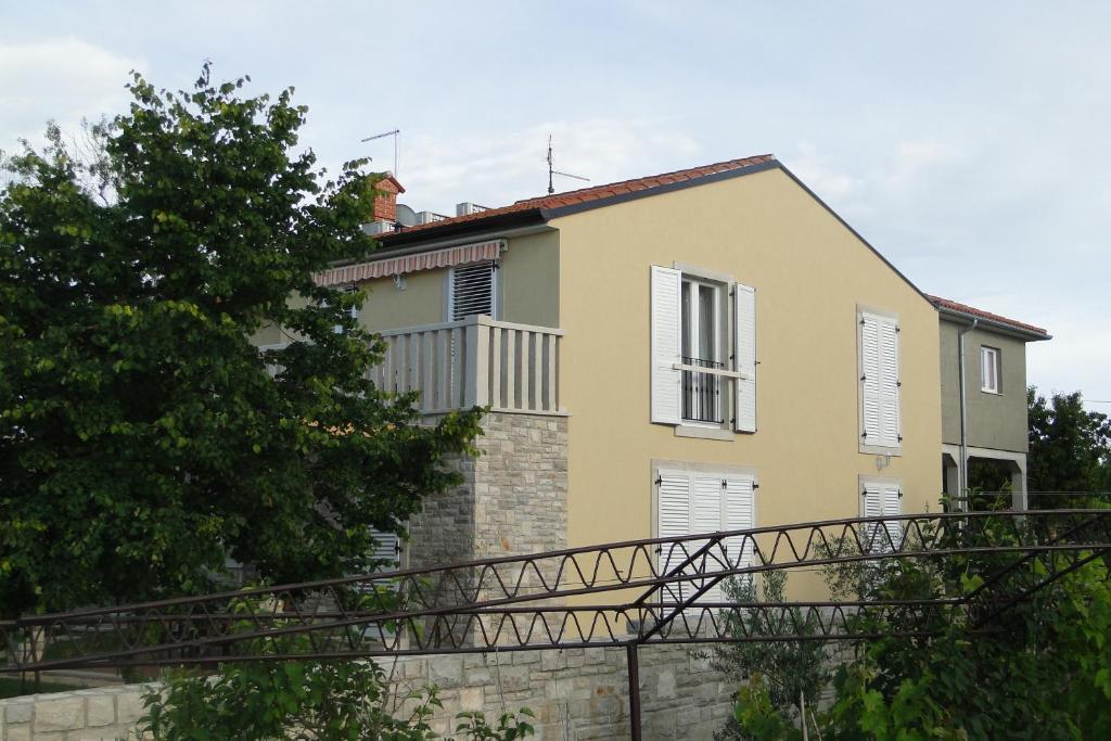 אומאג Apartments Villa Ela מראה חיצוני תמונה